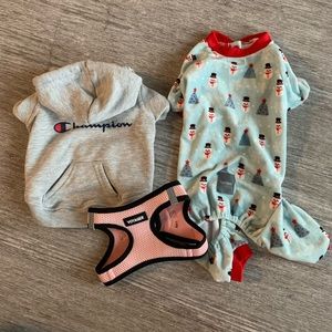 All 3 items are size S.